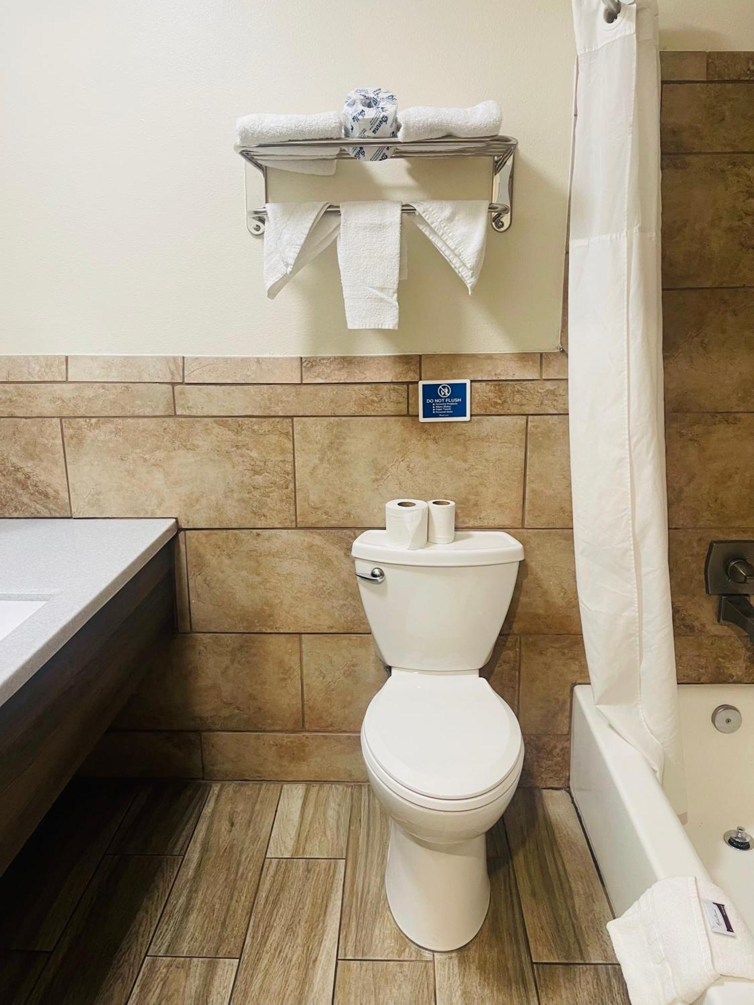 Bourbon Capital Inn Bardstown Esterno foto