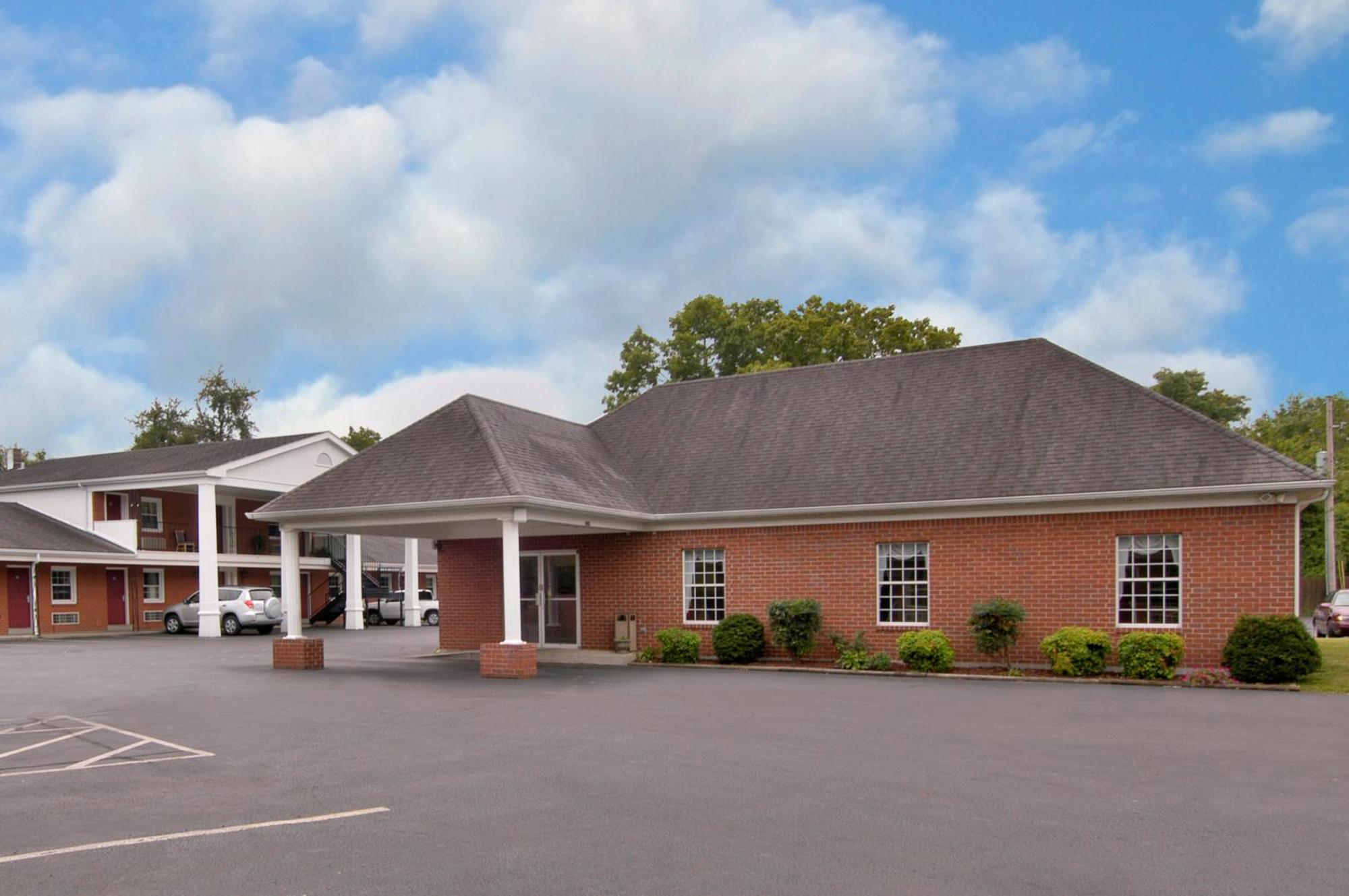 Bourbon Capital Inn Bardstown Esterno foto
